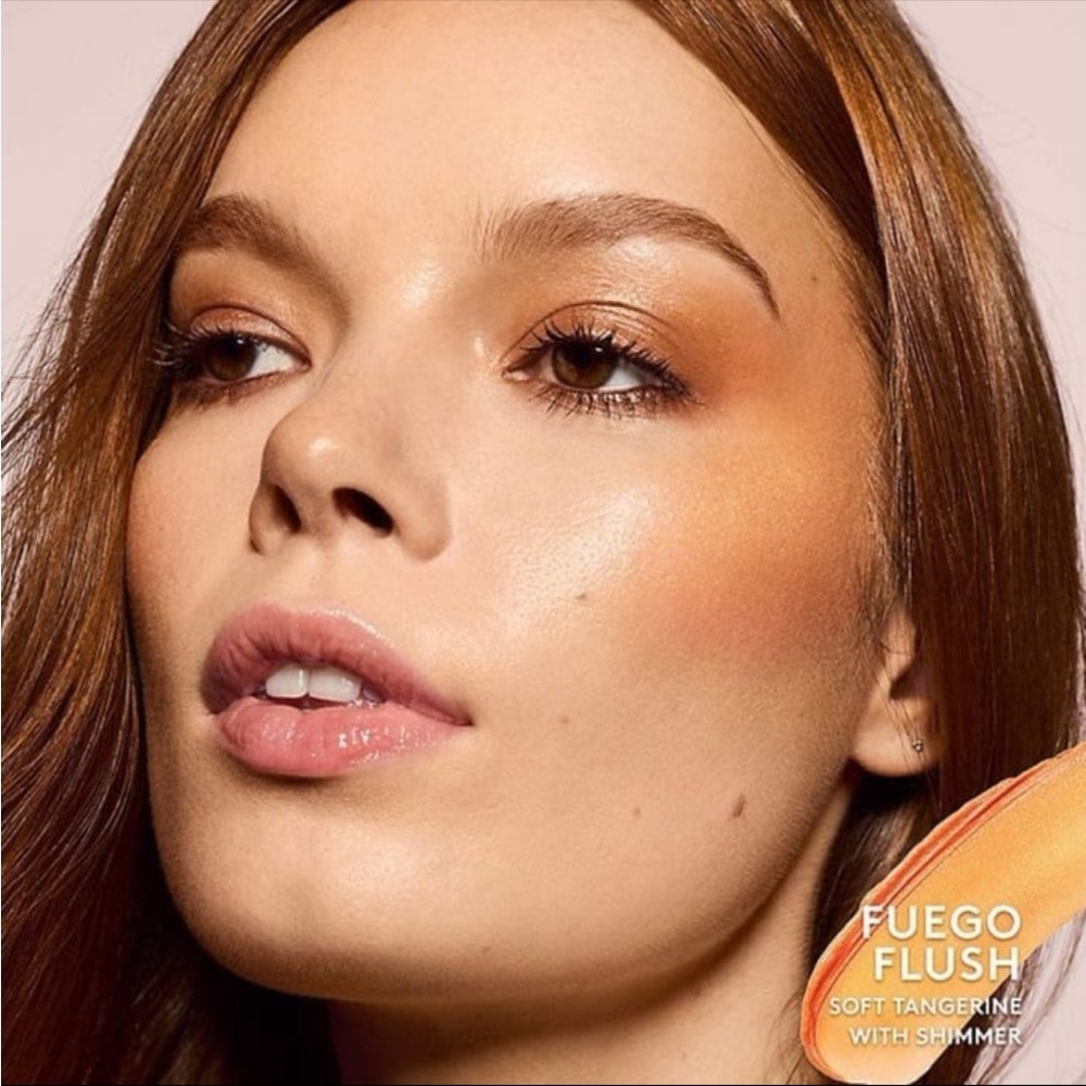 Fenty Beauty by Rihanna Cheeks Out Freestyle Cream Blush - Fuego Flush